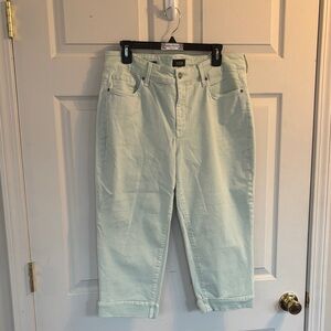 NYDJ Light Green Capri Jeans